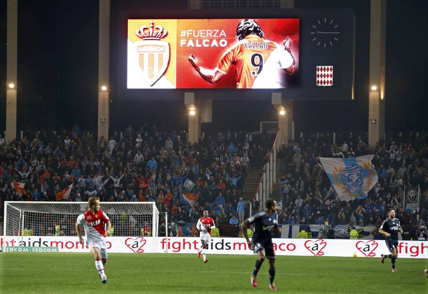 Fuerza Falcao appare anche sul tabellone dello stadio (Reuters)